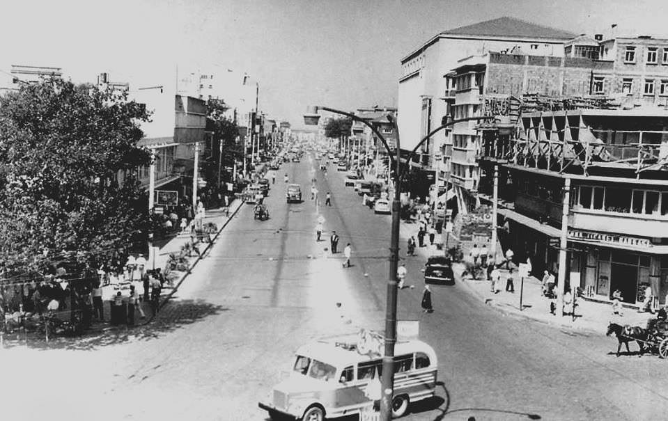 İzmir Fevzipaşa Bulvarı / 1960
