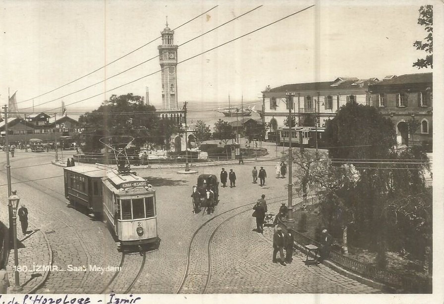 İzmir Konak Meydanı ve Saat Kulesi
