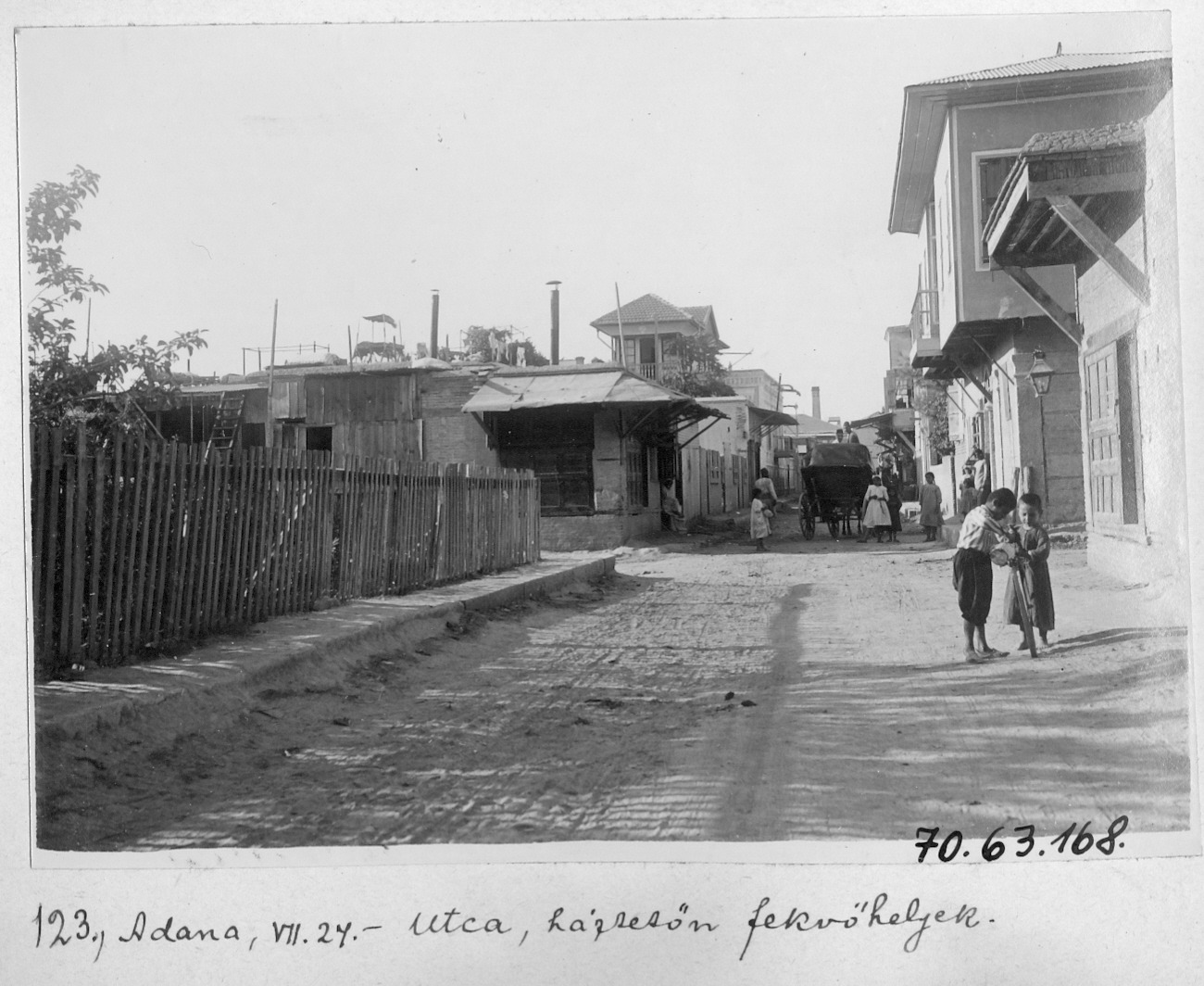 Adana'da Bir Sokak / 1914