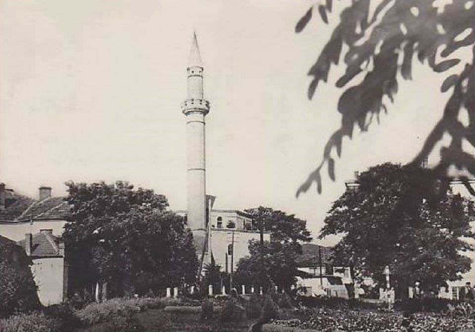 İpek Cuma Camii - Peja, Kosova