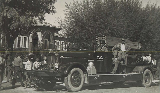 Soma’ya ilk itfaiye arazözün gelişi / 1945