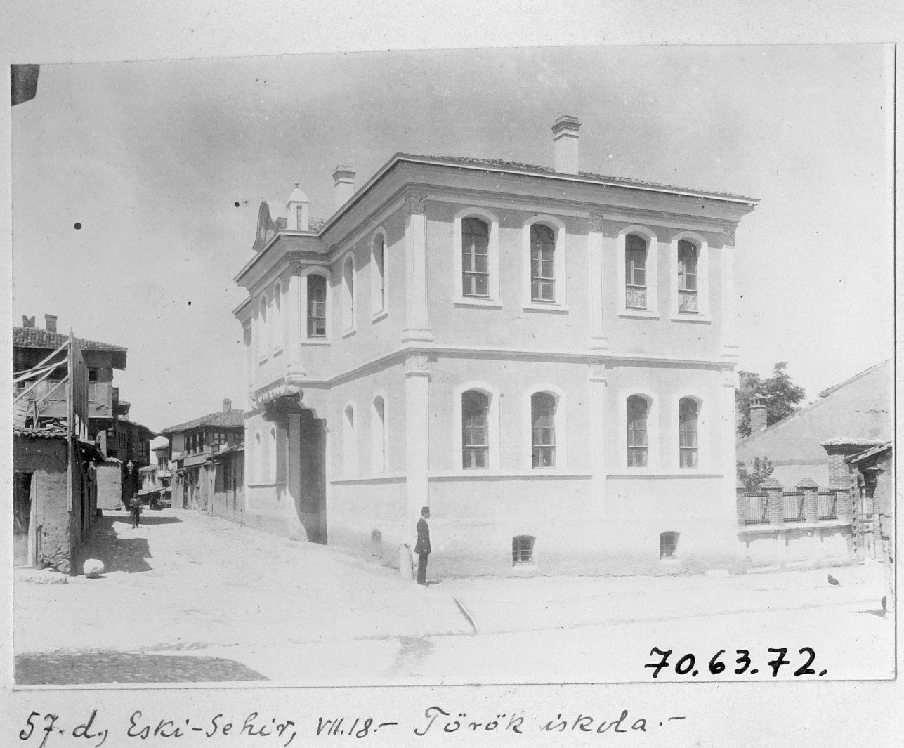 Eskişehir'de Bir Okul Binası / 1914