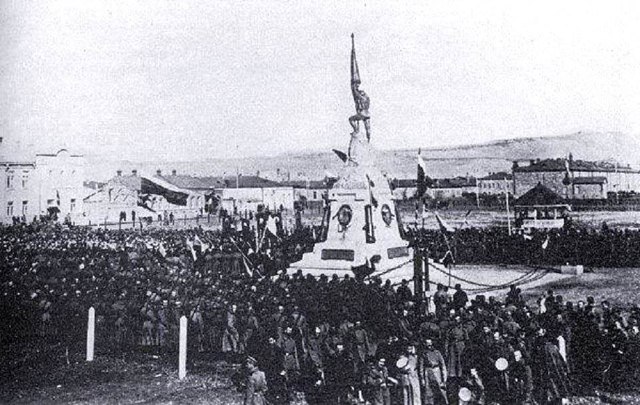 Rus Zafer Anıtı, Kars / 1910′lar