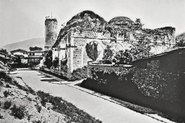 Bursa Tophane Şehadet Mosque