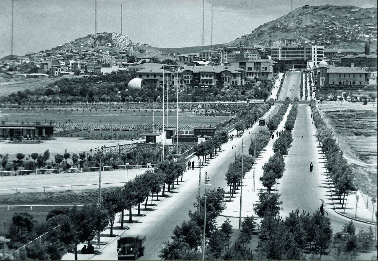 Ankara Cumhuriyet Bulvarı / 1930′lar