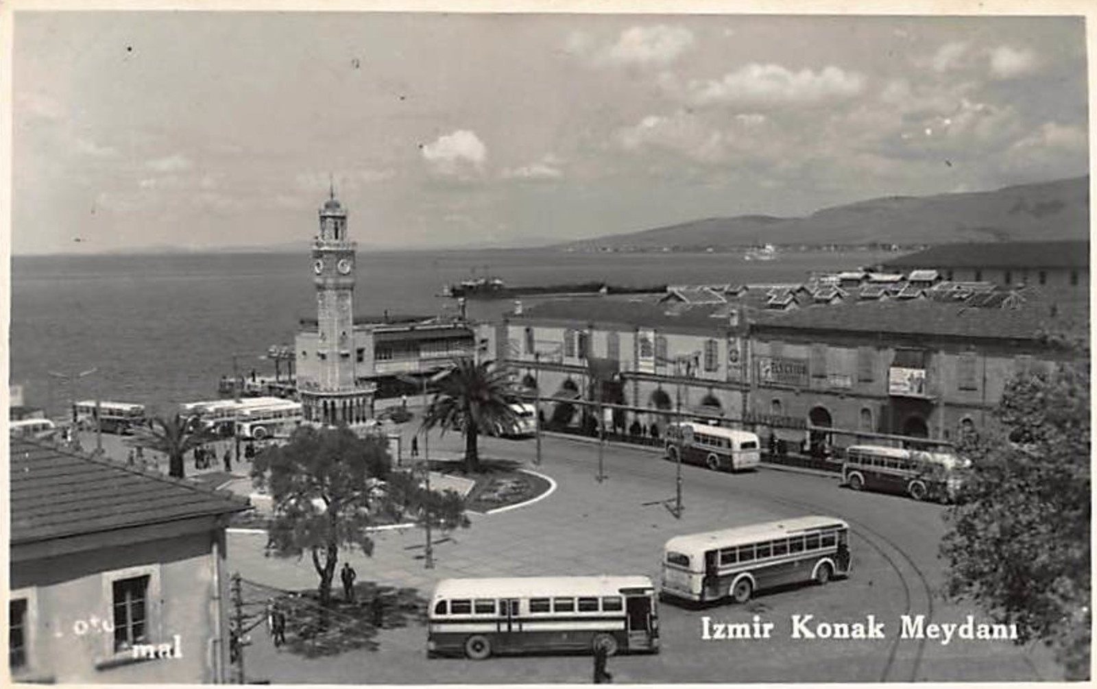 İzmir Konak Meydanı