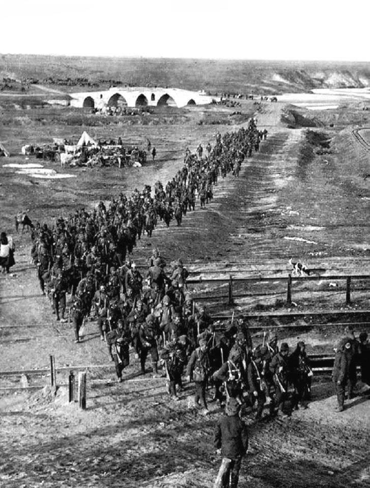 Tekirdağ Çorlu. Balkan savaşı zamanı geri çekilen Osmanlı askerleri / 1912.