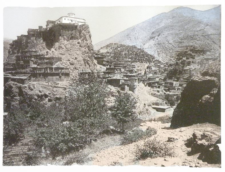 A scene from Hadjin (Source: Alfred Boissier, En Cappadoce, notes de voyage, Genève, 1897)