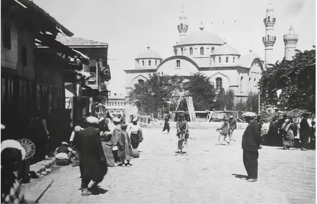 Malatya Yeni Cami önü / 1930