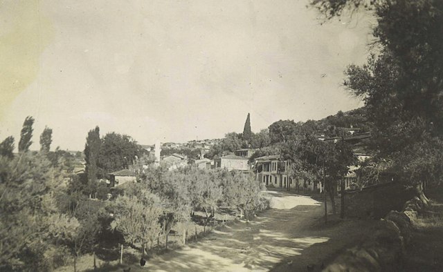 1950′li Yıllarda Bergama Girişi (Bezirgan Yokuşu), Soma