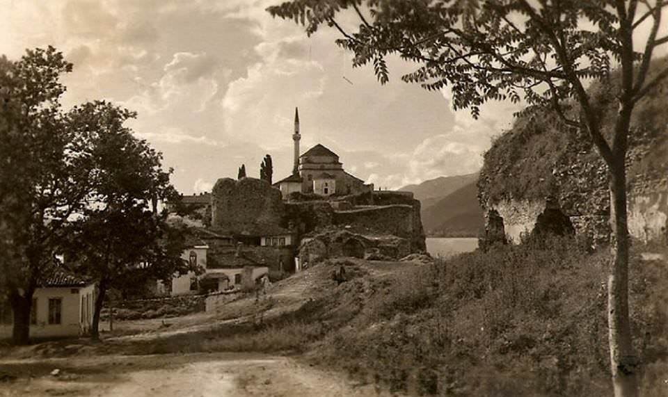 Yanya Aslan Camii, Yunanistan