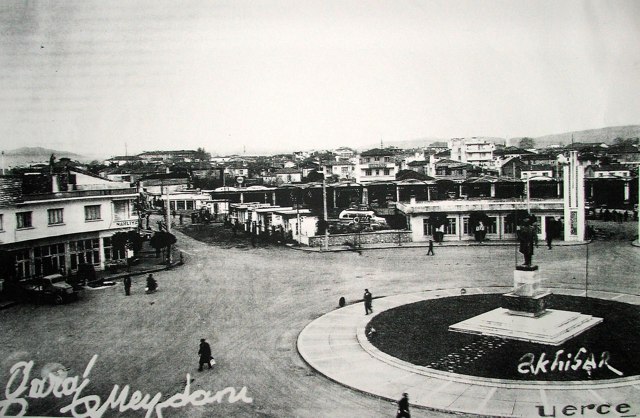 Akhisar Garaj Meydanı