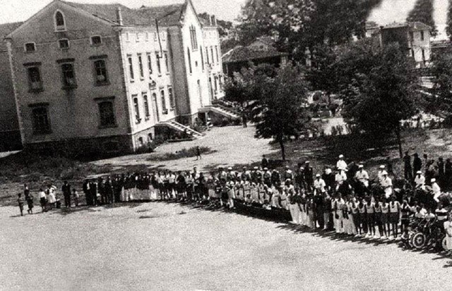 İzmit Necatibey İlkokulu / 1940′lar