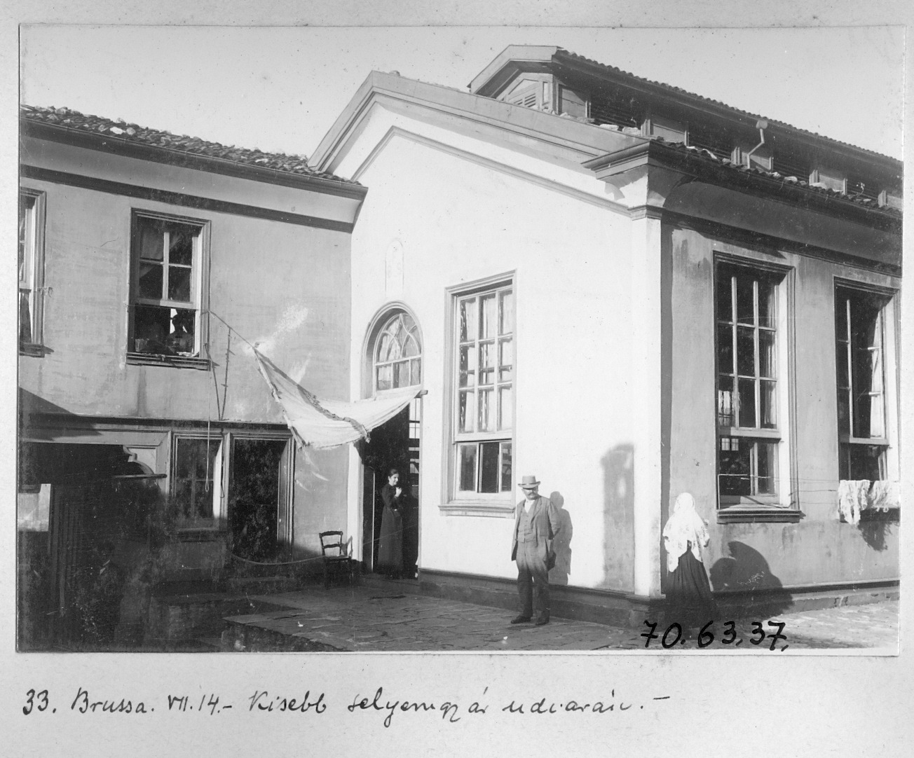 Bursa'da Bir İpek Fabrikası / 1914