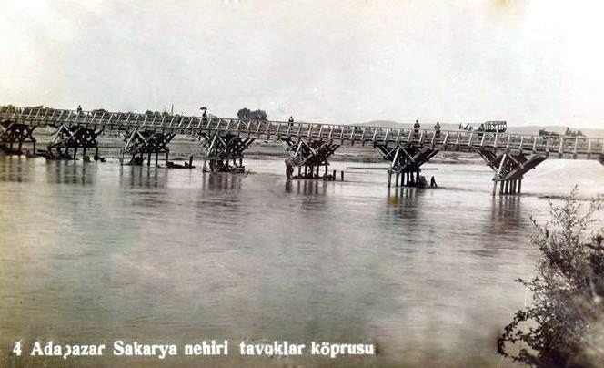 Adapazarı, Sakarya Nehri Tavuklar Köprüsü