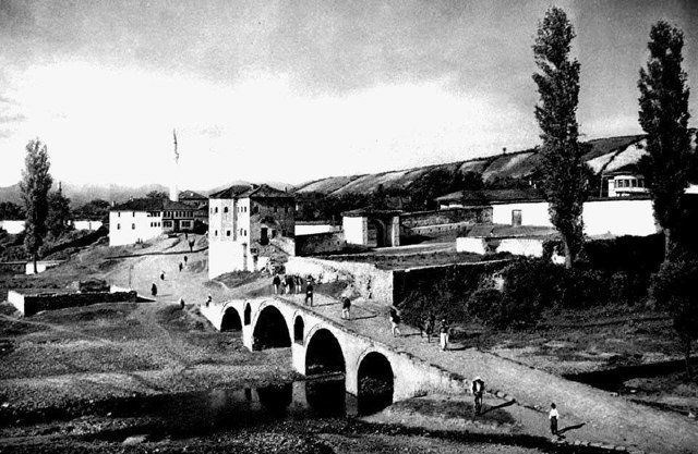 Yakova, Kosova