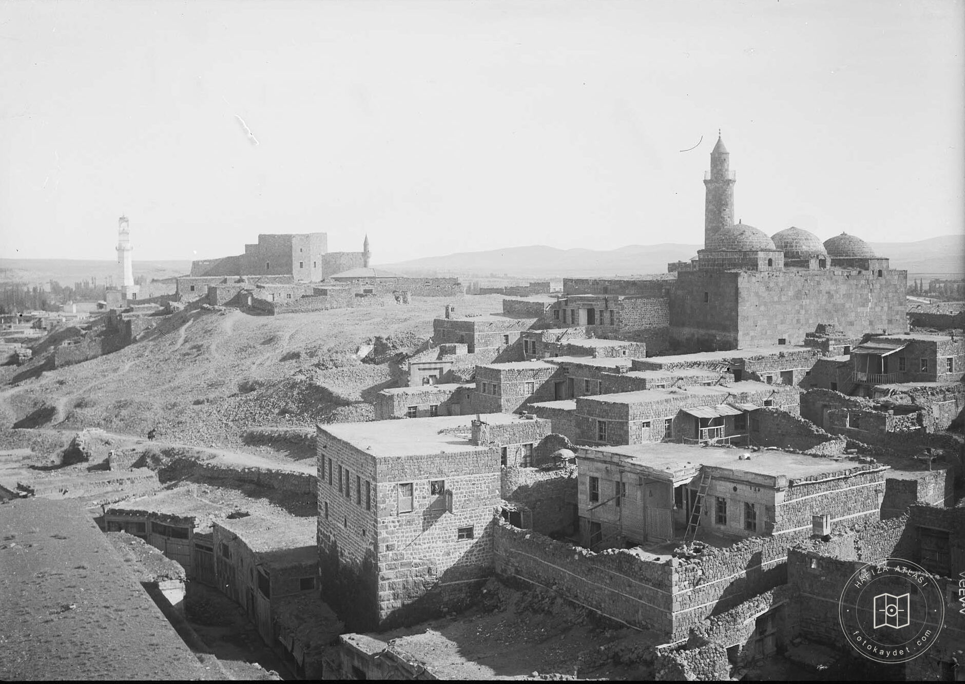 Sungur Bey Mosque Minaret From N. Mosque and Environment