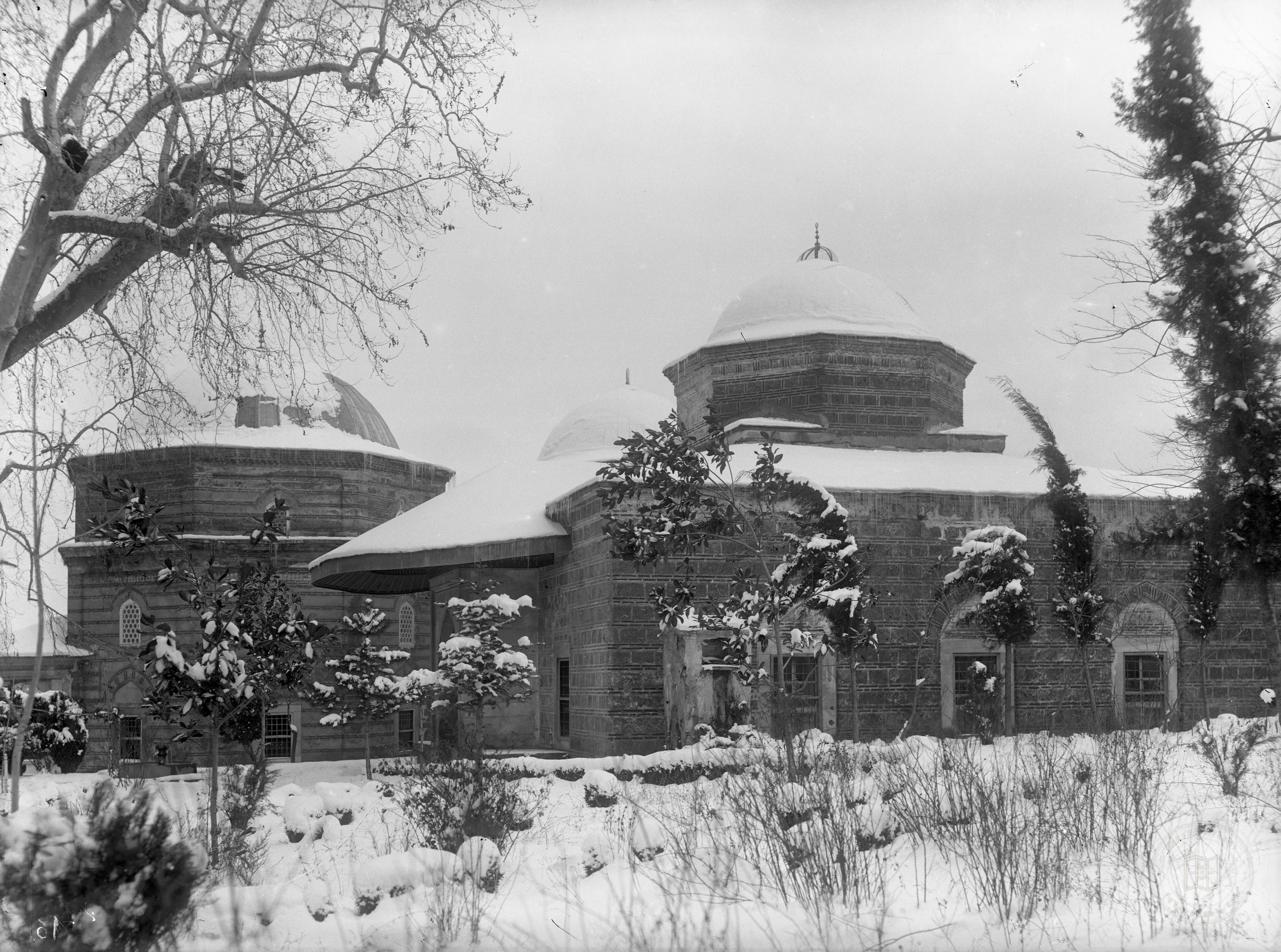 Sultan II. Murat Tomb