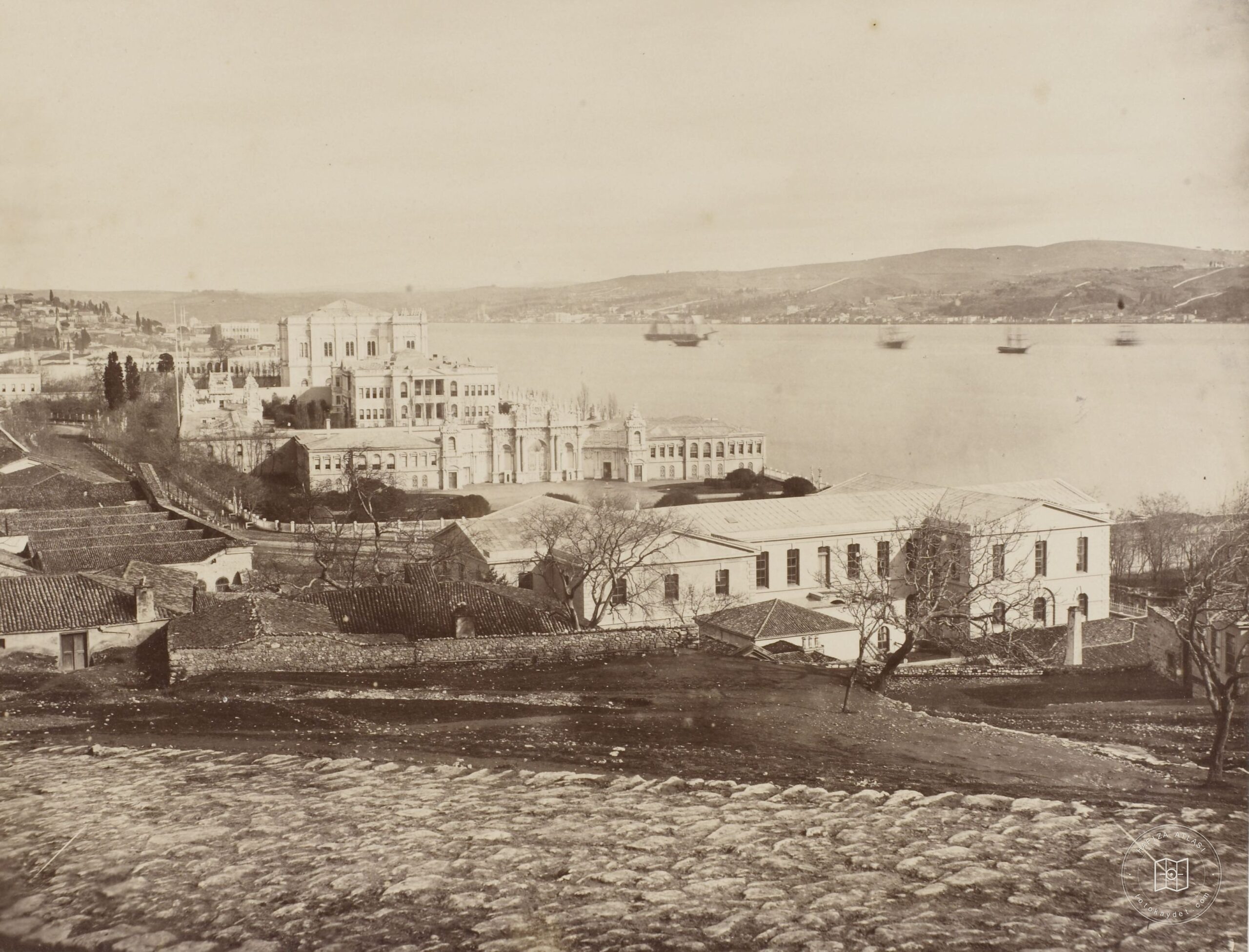 Dolmabahçe Sarayı ve Saray Tiyatrosu