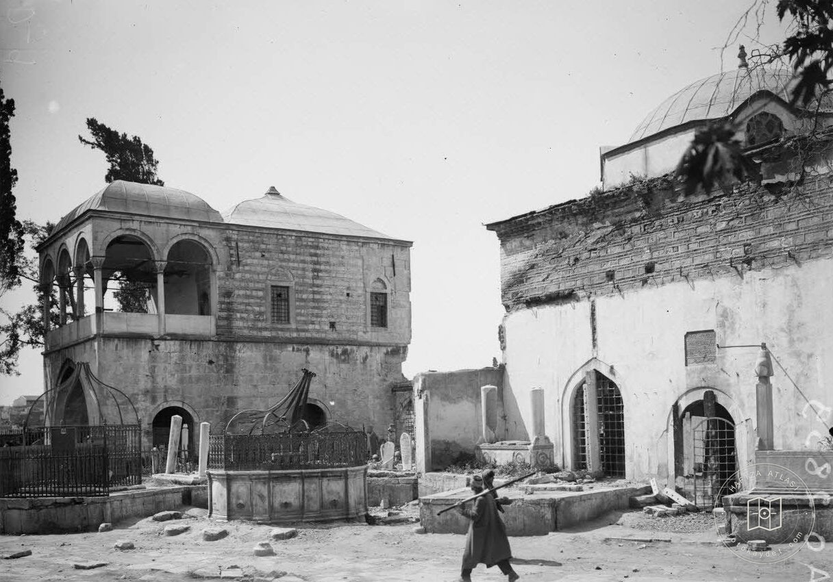 Hekimoğlu Ali Pasha Library, Tomb and Şadurvan