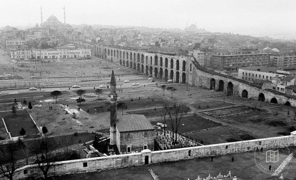 Şehzade Mosque Minaret from Bozdoğan Belt Overview
