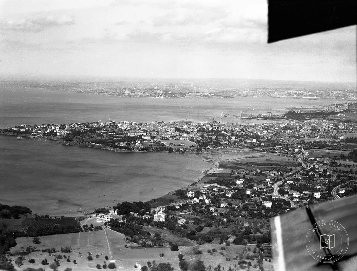 Aircraft Scaled Moda Kadıköy Landscape