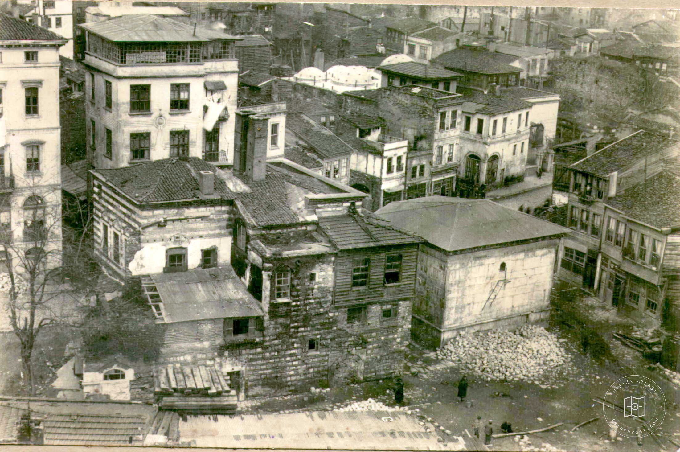 Saliha Sultan Sıbyan Metebi and Sebili