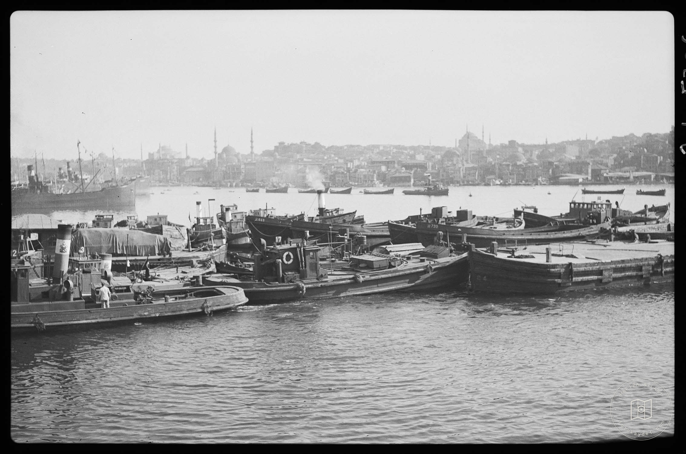 Atatürk Bridge’nden Golden Horn
