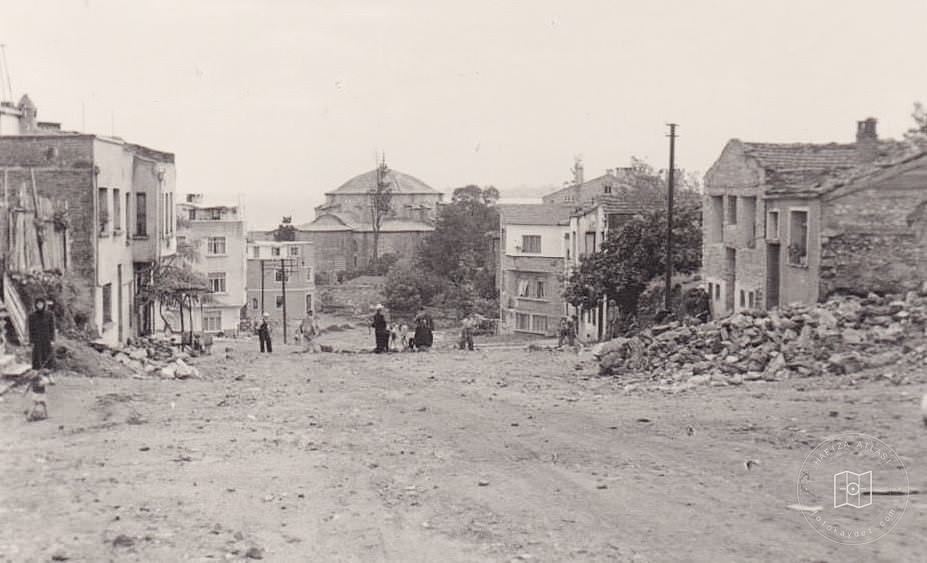 Küçükayasofya Caddesi