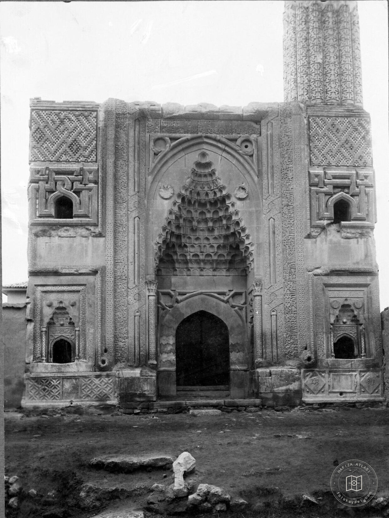 Sahip Ata Camii