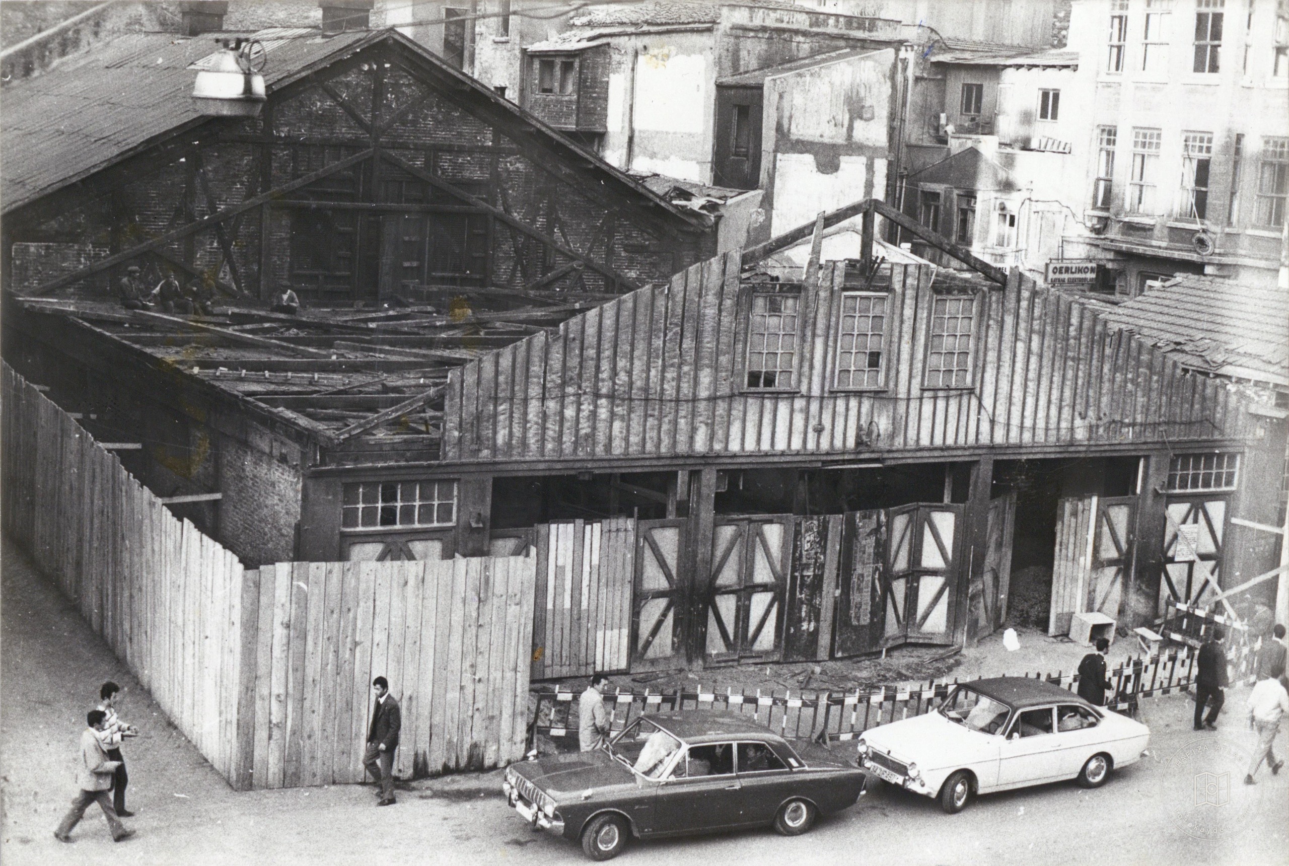 Karaköy Old Tunnel Building