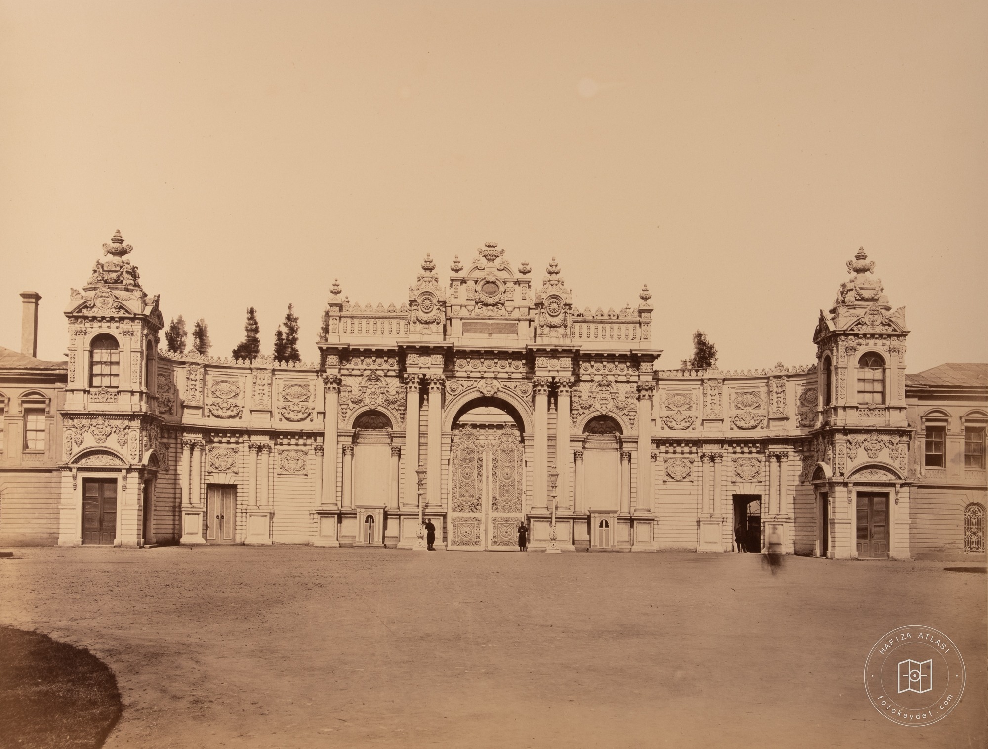 Dolmabahçe Palace Saltanate Gate