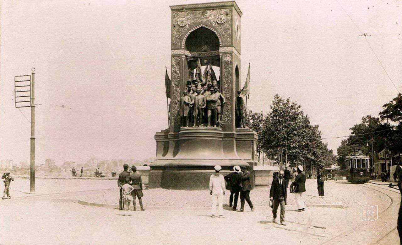 Republic Monument in Taksim