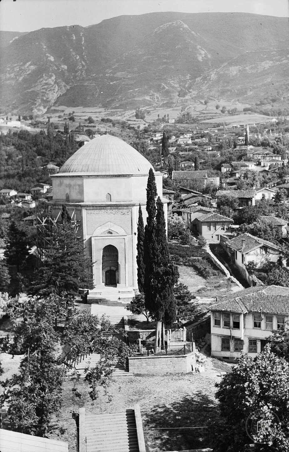 Minareden Yeşil Türbe