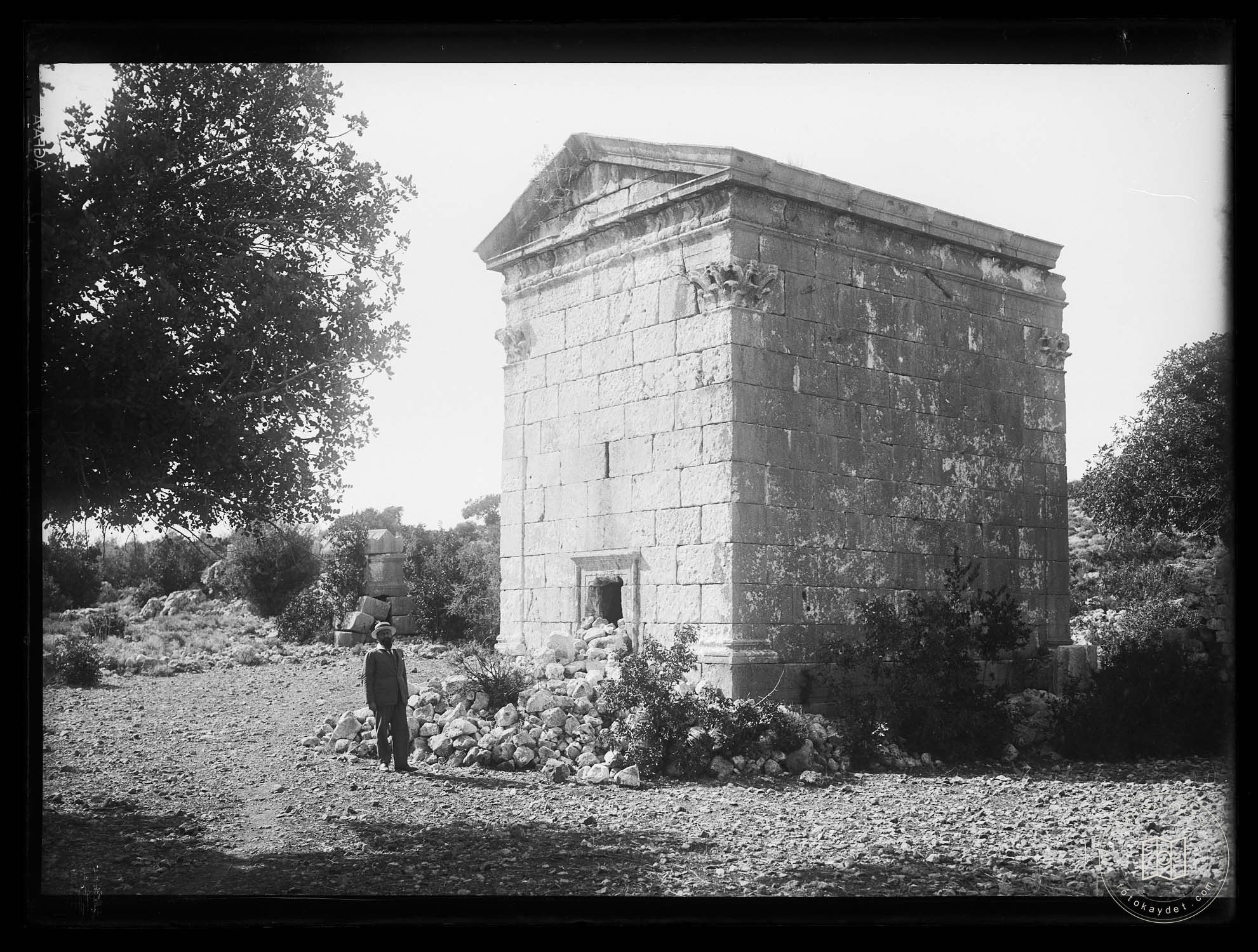 Monument Grave, Mersin