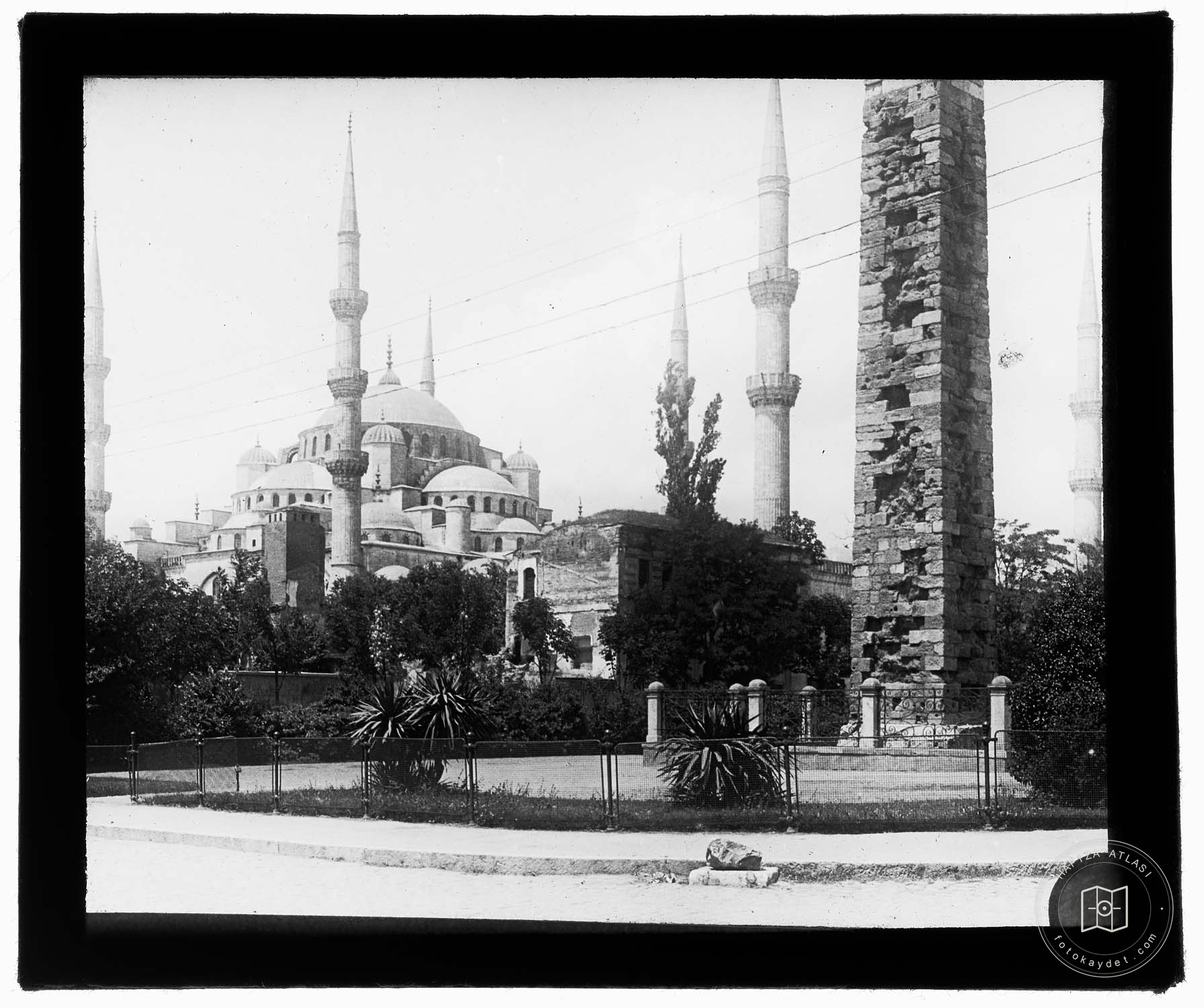 Knitted Column and Sultan Ahmet Mosque