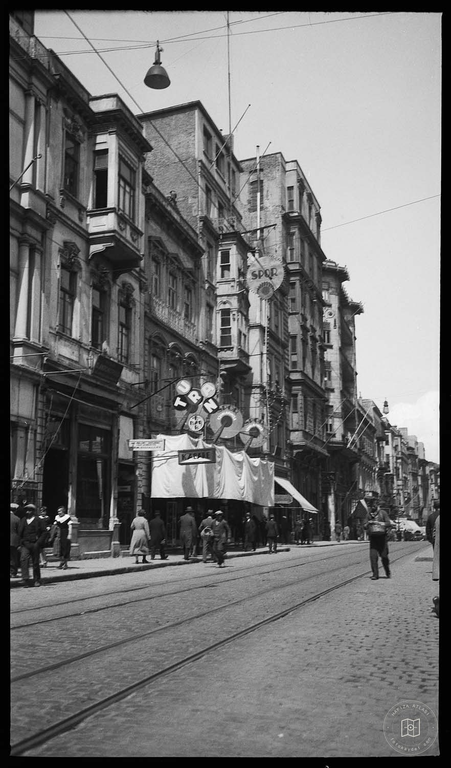Beyoğlu; İstiklal Avenue, Roomkule Wall