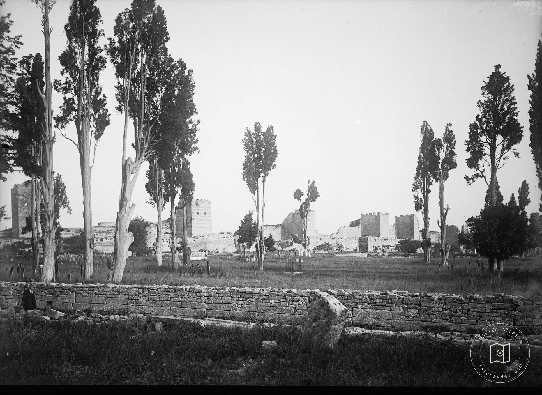Belgratkapı Black Surs And Cemetery