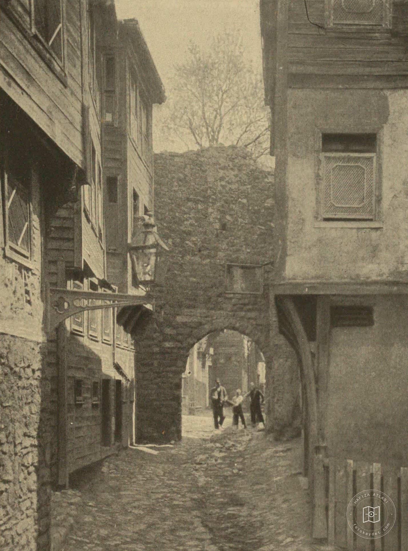 Harup Door