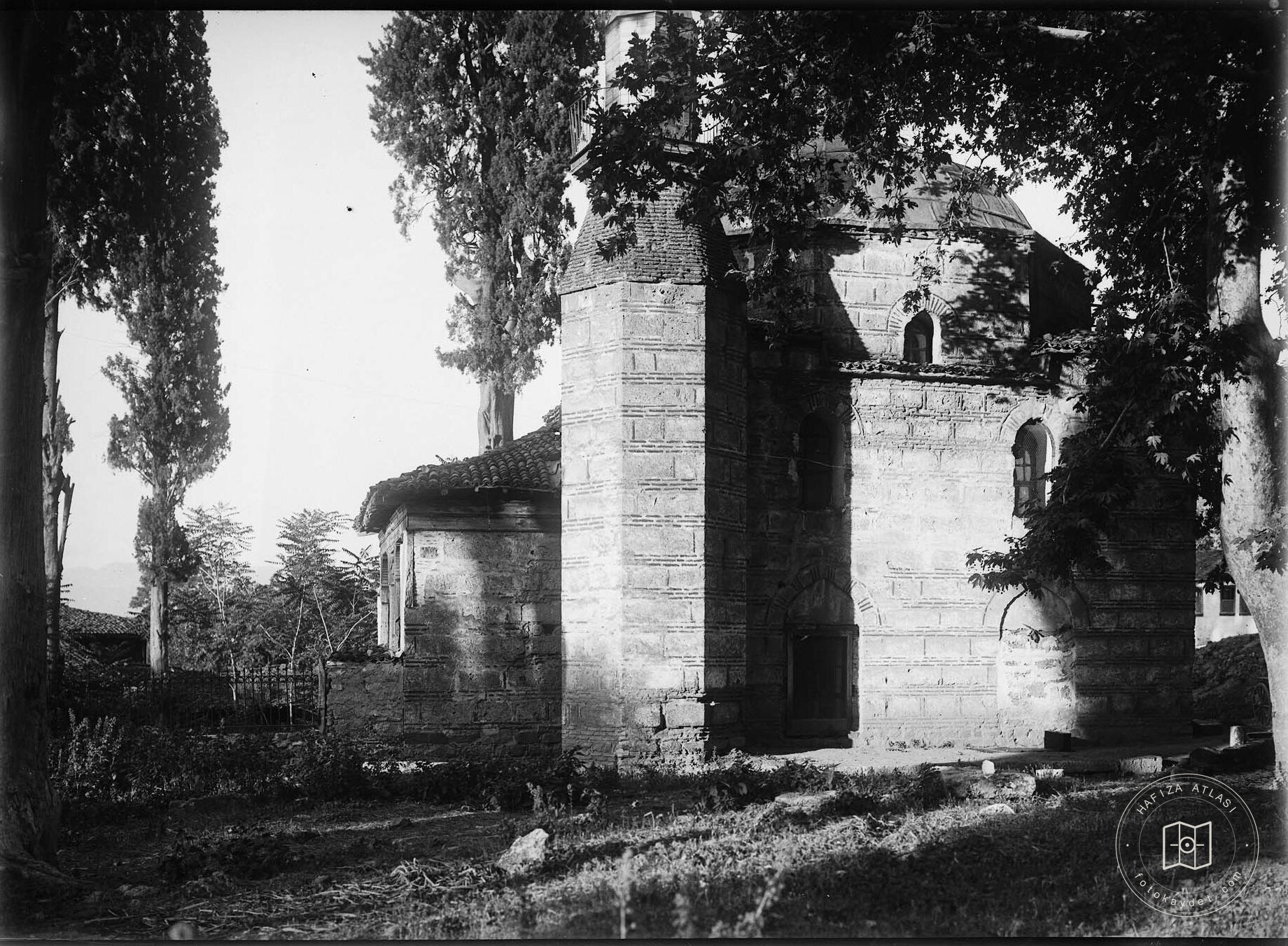 Six Fingers Mosque Minare Pedestal