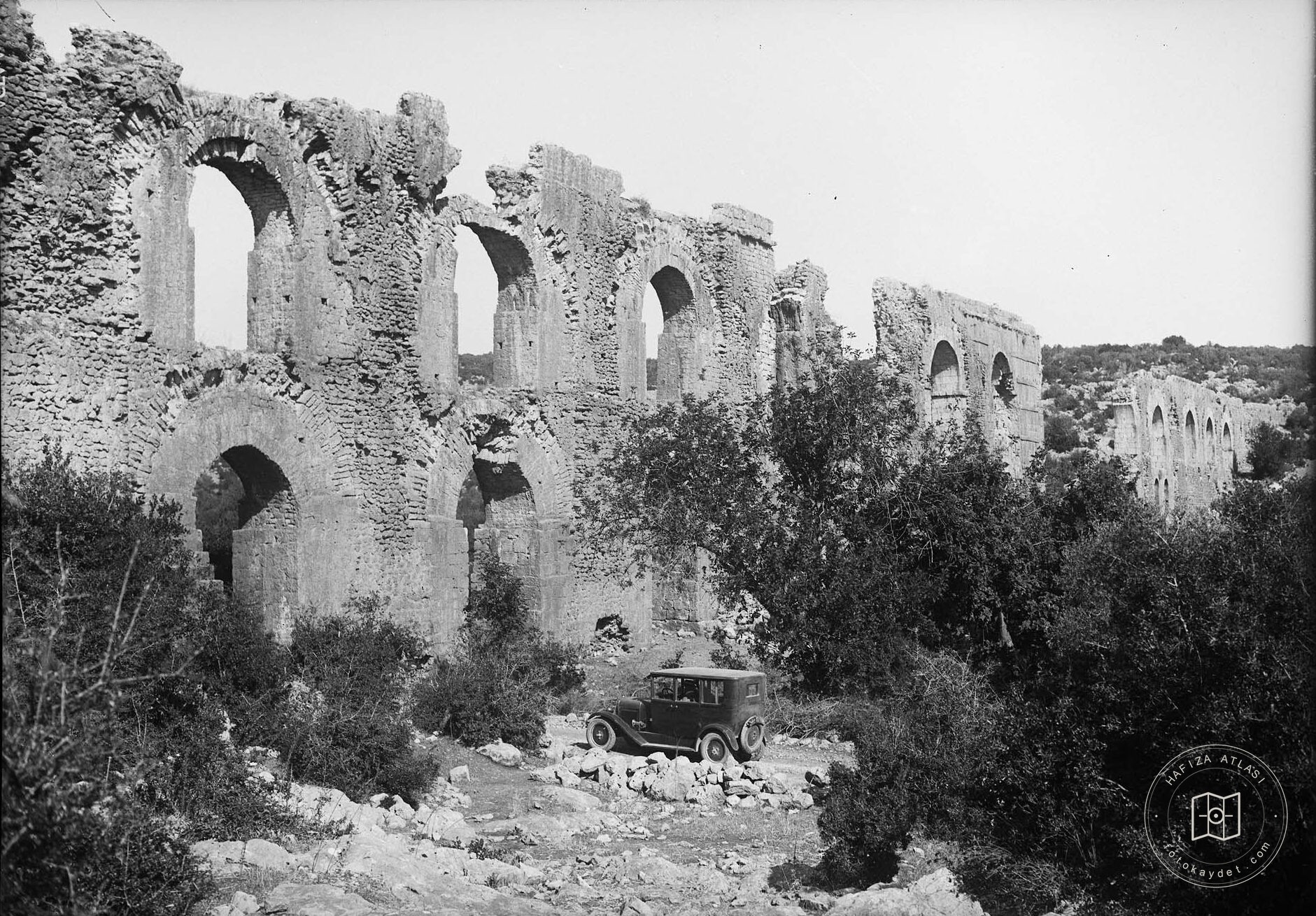 Lamos Korykos Su Kemeri Yakından Görünümü