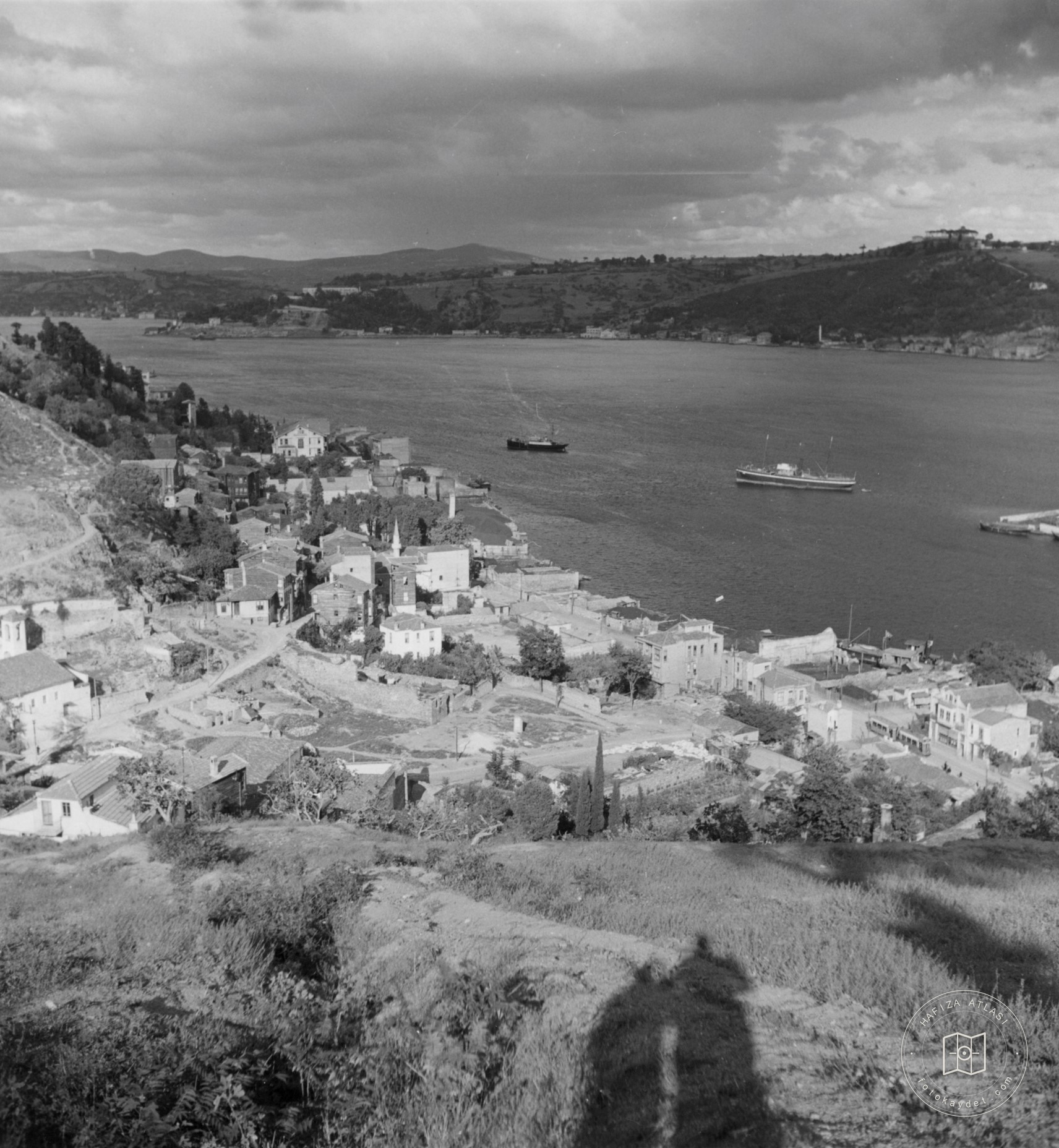 Kuruçeşme Boğaz ve Kandilli; Arka Planda Kandilli Kız Lisesi