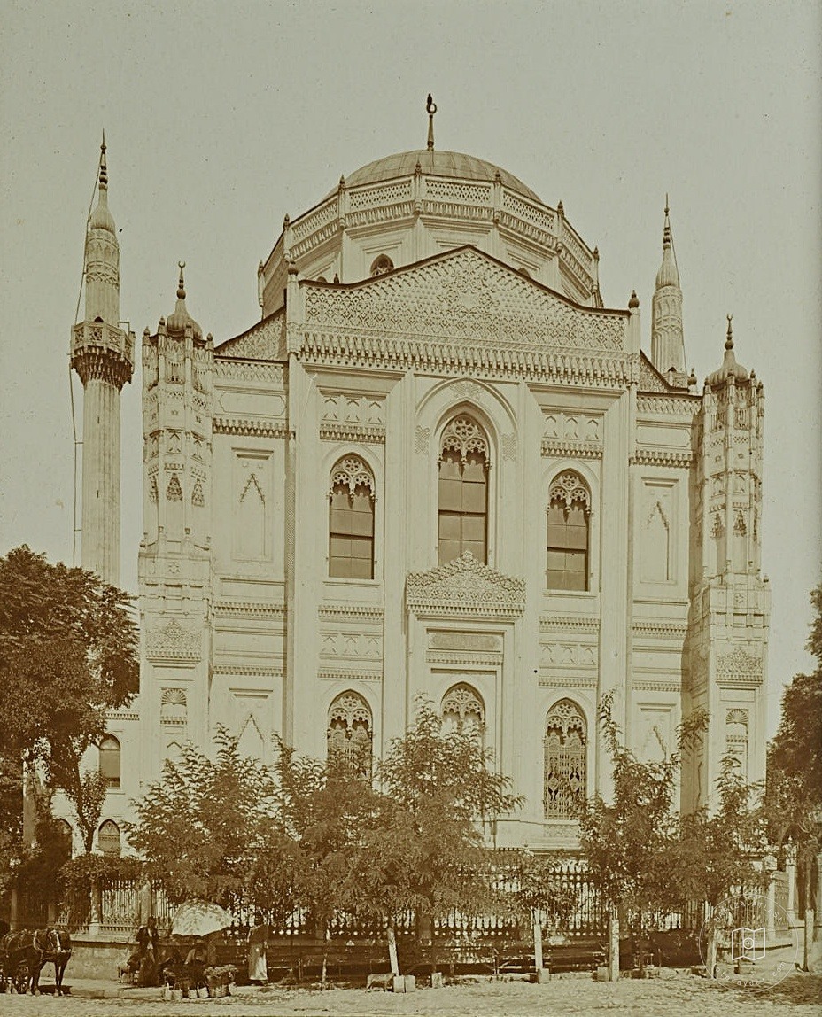 Aksaray Pertevnal Valide Sultan Mosque