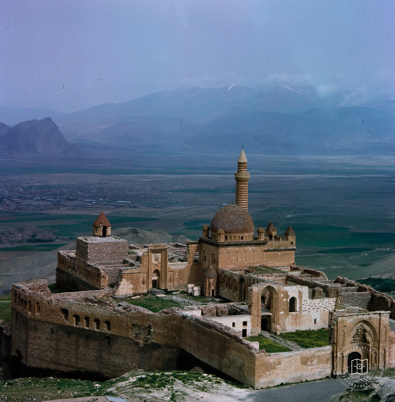 İshak Paşa Sarayı