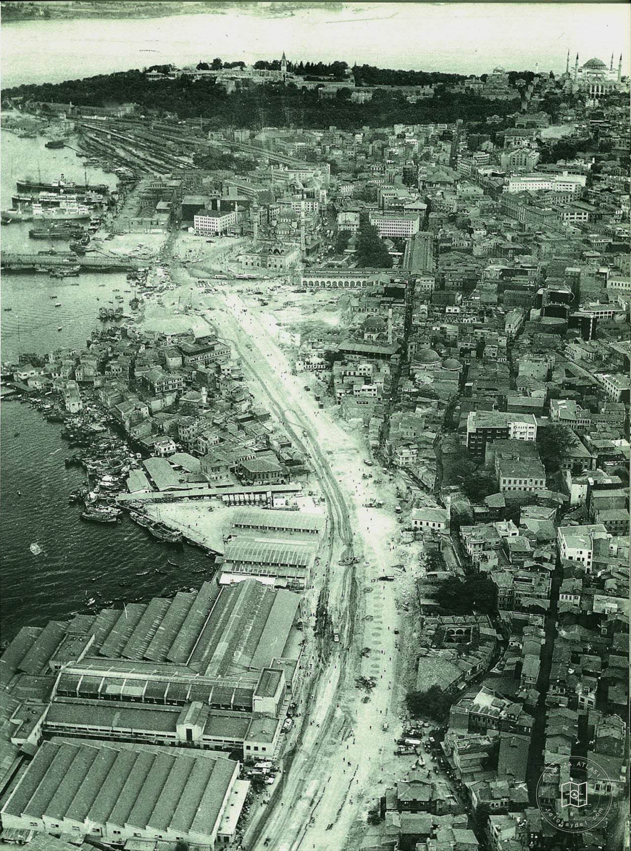 Opening Way Between Eminönü-Unkapanı