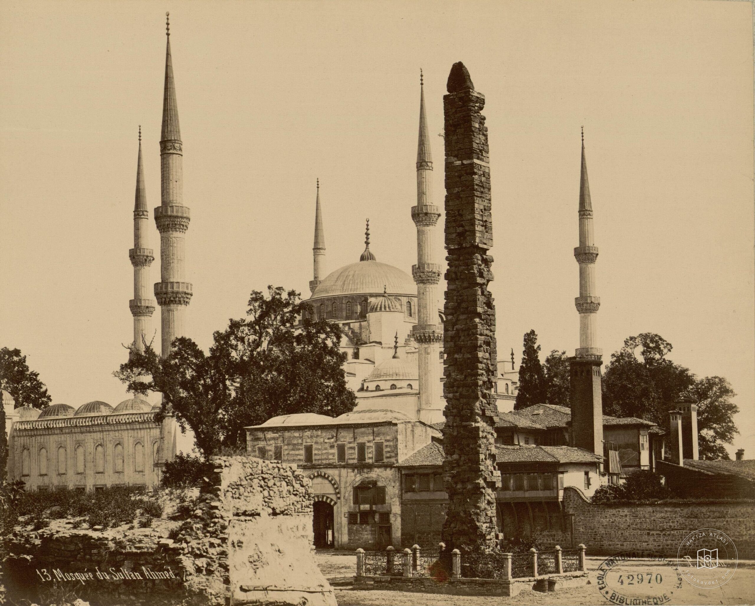 Örme Sütun ve Sultan Ahmet Camii