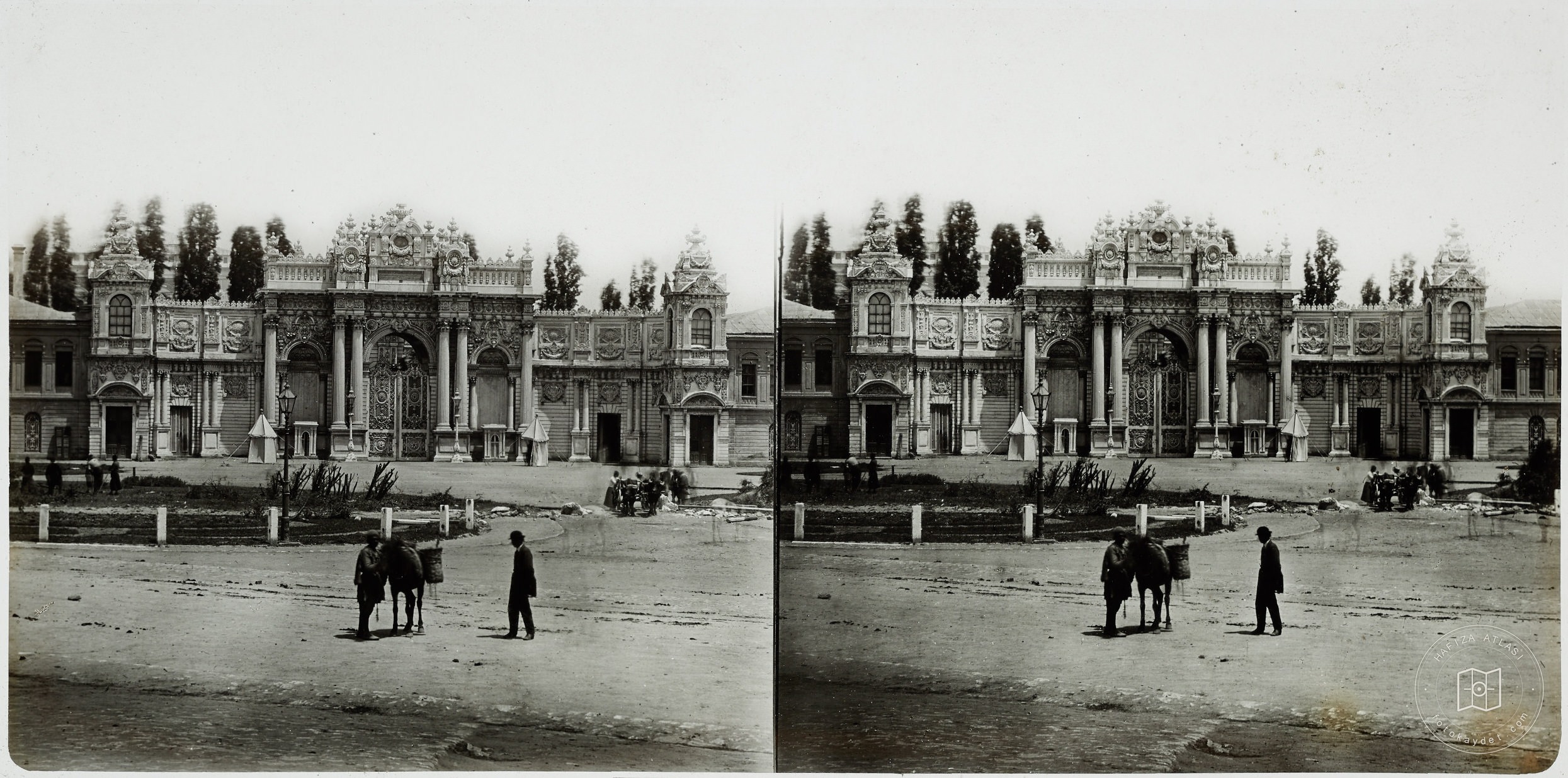 Dolmabahçe Palace Saltanate Gate