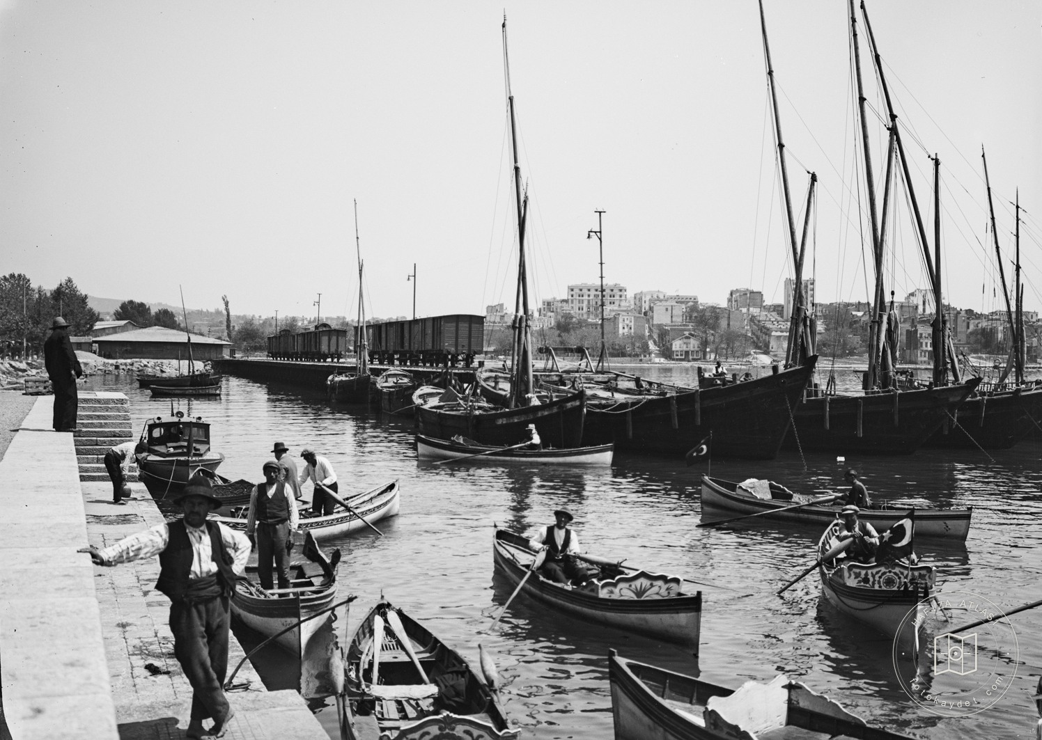Haydarpaşa Gar Side Passenger Waiting Boats