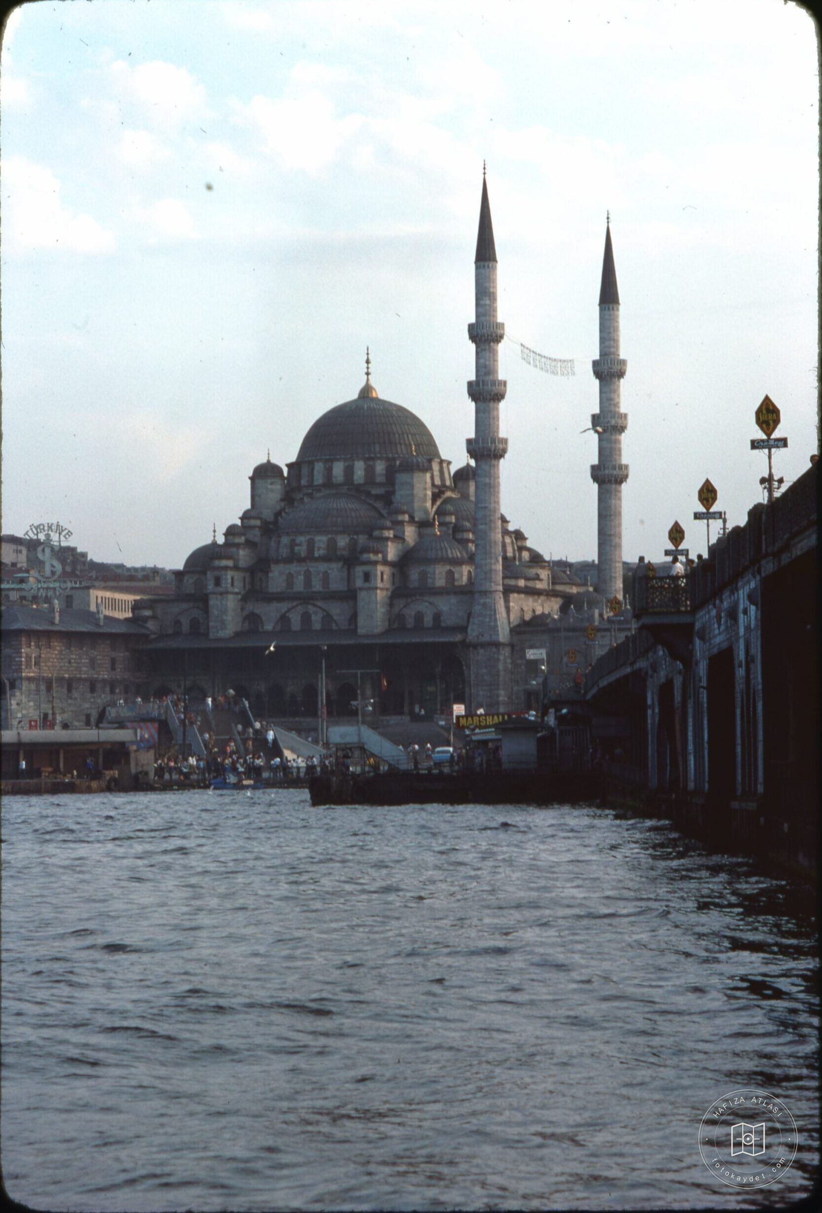Yeni Cami ve Galata Köprüsü