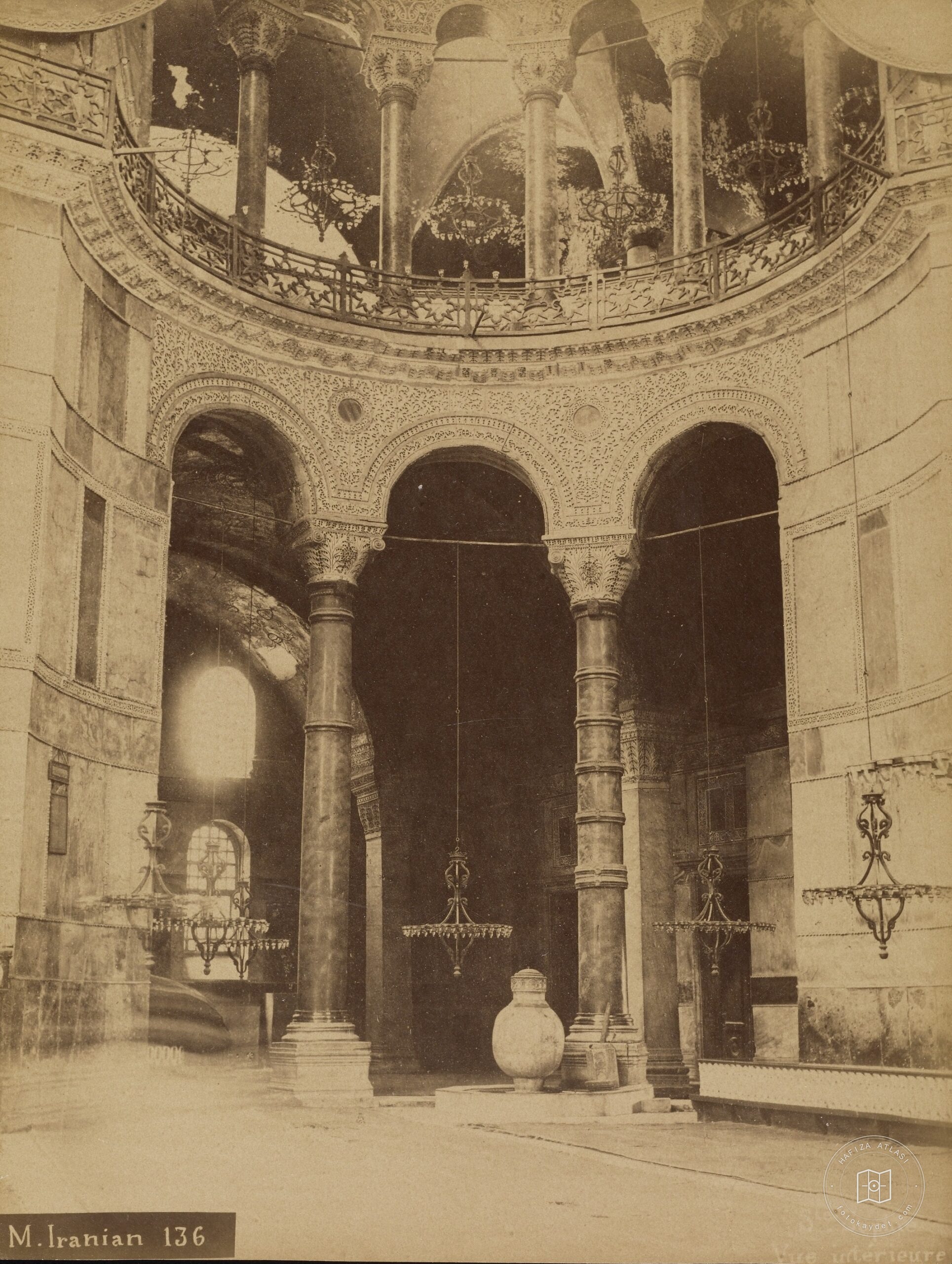 Ayasofya İçinden Görünüm